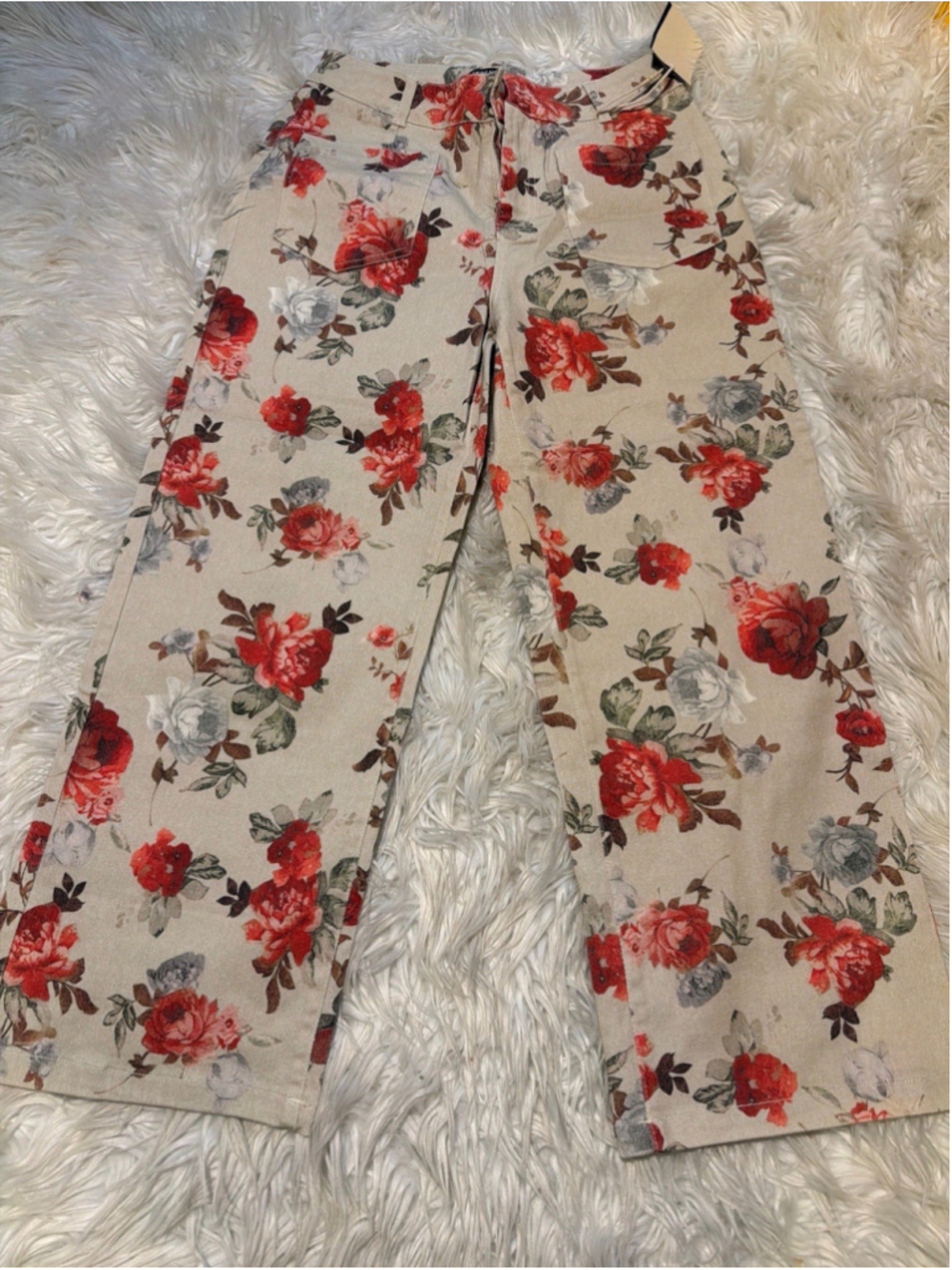 Flamingals Women’s Beige Floral Straight Leg Jeans S